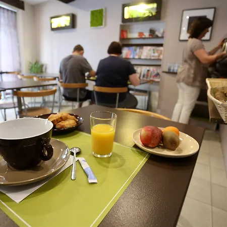 Hotel Le Bord'o Vieux Port 2*