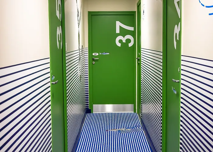 Hotel Le Bord'o Vieux Port 2*