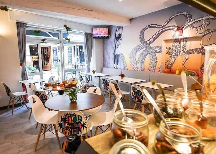 Le Bord'o Vieux Port Hotel