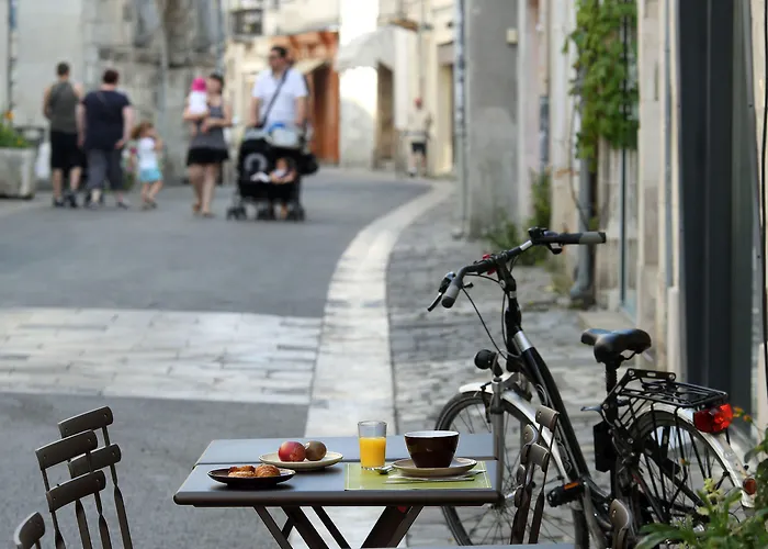 Le Bord'o Vieux Port Hotel