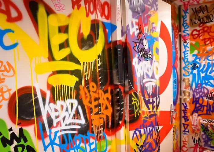 Le Bord'o Vieux Port Hotel 2*